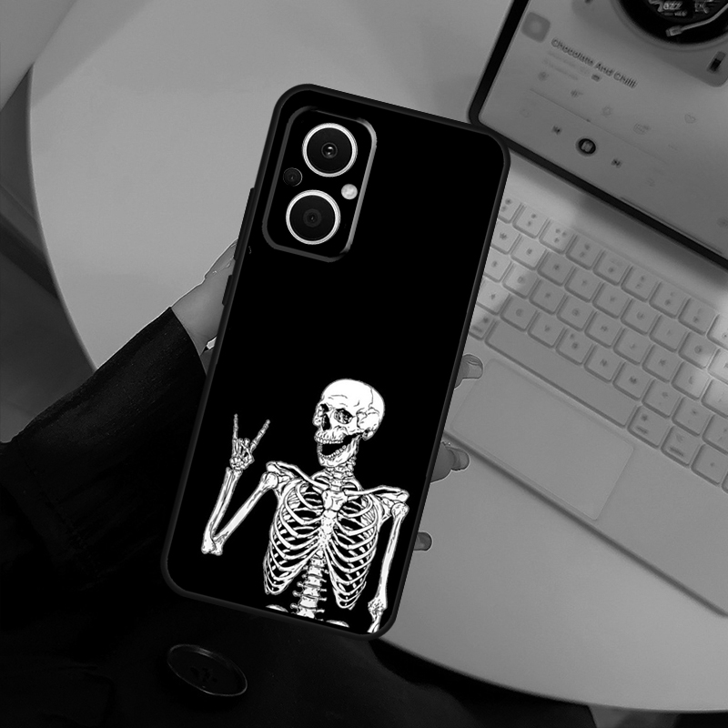 Etui w stylu punk rock do tele – Oppo Reno 12 recenzja i cena